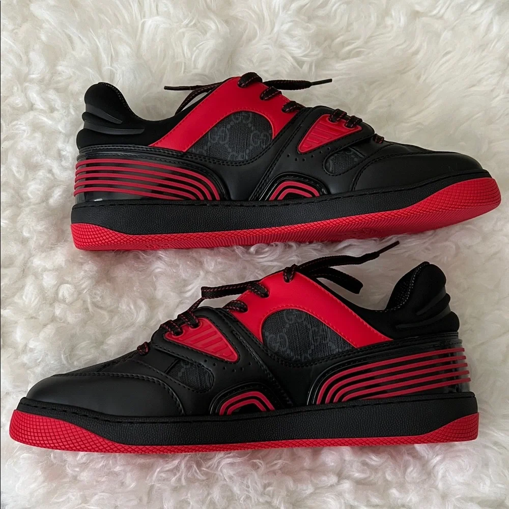 Gucci Men’s Black Leather and GG supreme Canvas Low Top Sneakers Sz 10
